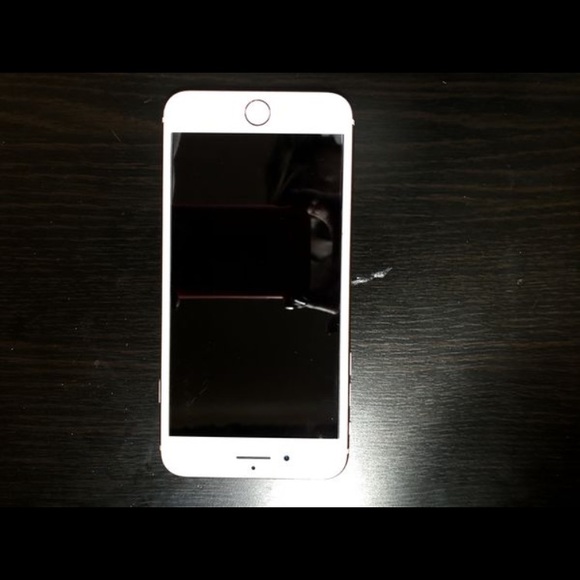 iPhone 8+ unlocked brand new - Picture 3 of 3